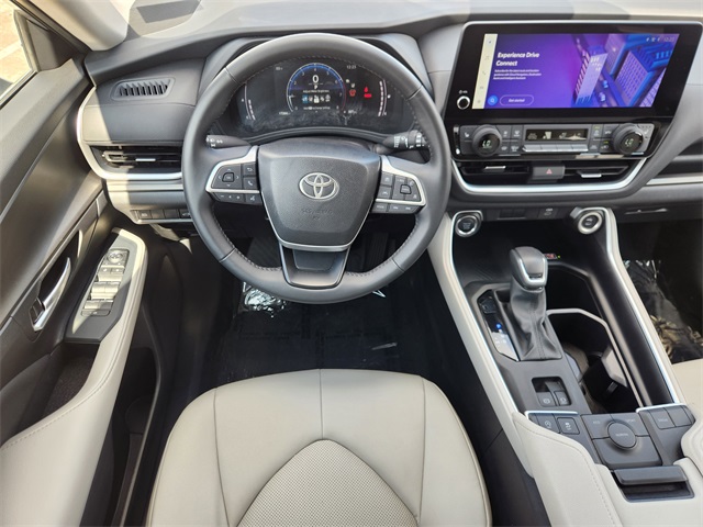 2025 Toyota Grand Highlander XLE Silver at Don McGill Toyota