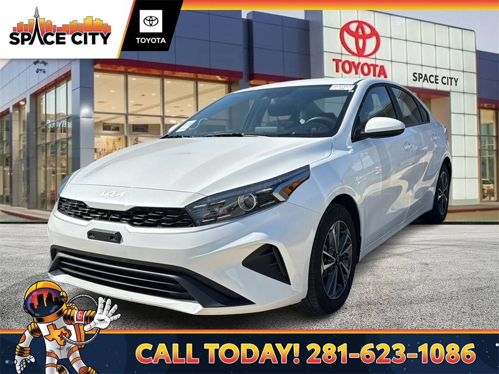 2024 Kia Forte LXS FWD