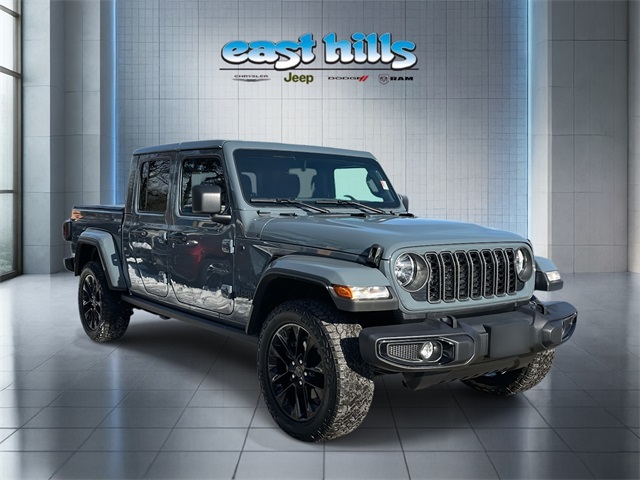 2024 Jeep Gladiator NightHawk Crew Cab 4WD