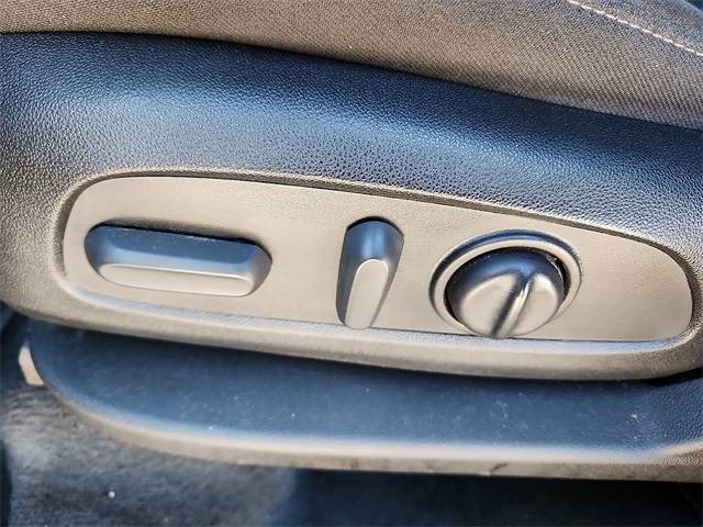 Used Car 2023 Chevrolet Traverse  Lt For Sale Under $30,000 In Plainview, Texas