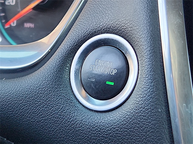 Used Car 2023 Chevrolet Traverse  Lt For Sale Under $30,000 In Plainview, Texas