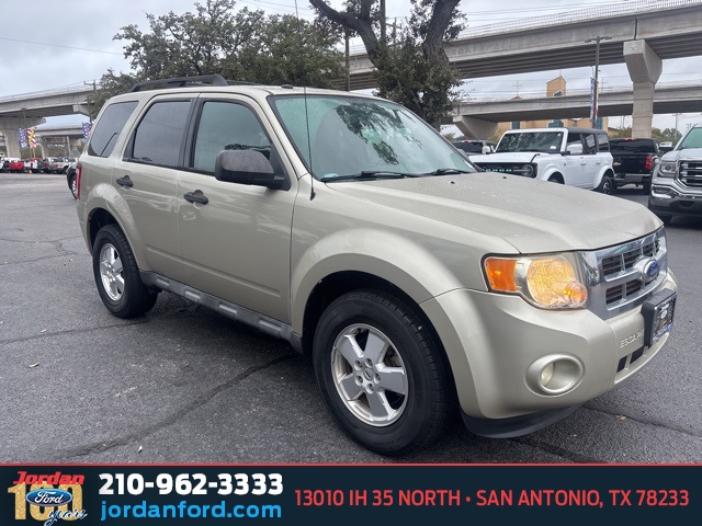Used Car 2012 Ford Escape  Xlt For Sale Under $10,000 In San Antonio, Texas