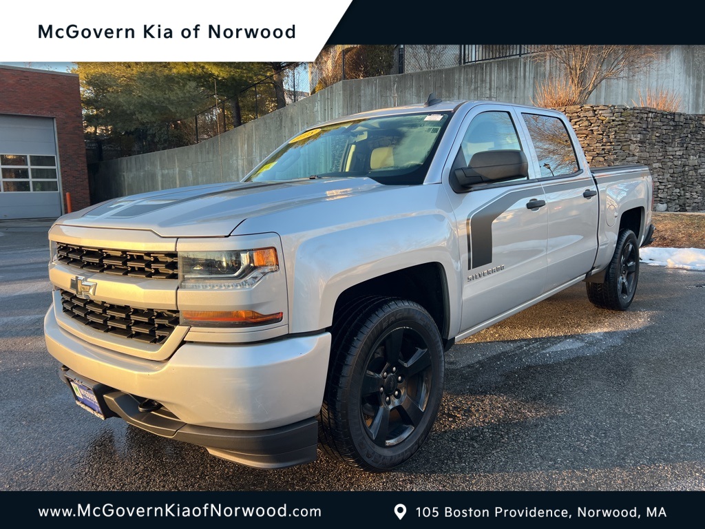 2018 Chevrolet Silverado 1500 Custom Crew Cab 4WD