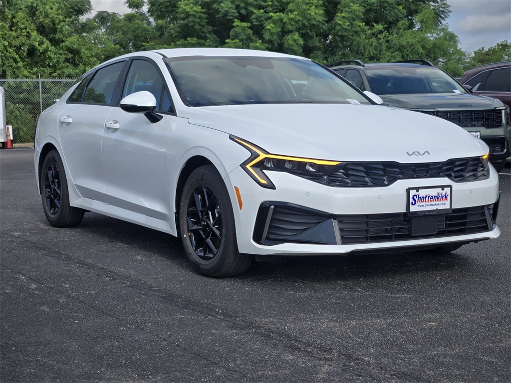 2026 Kia K5 LXS - 1