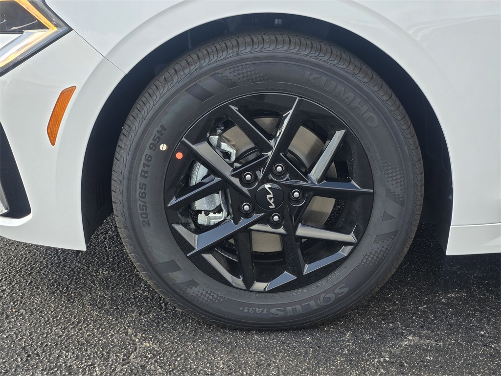 2026 Kia K5 LXS - 6