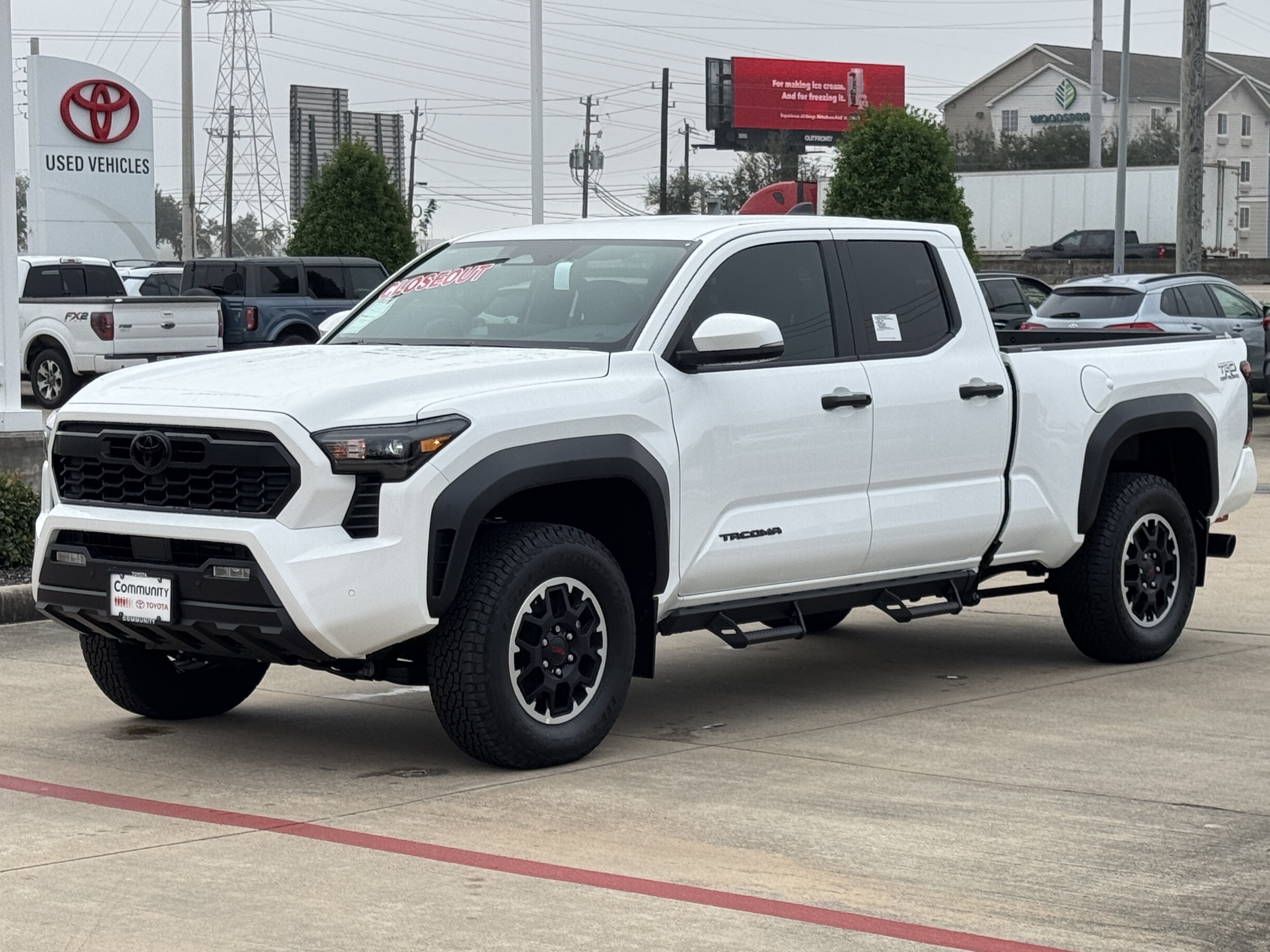 2024 Toyota Tacoma TRD Off-Road Off-white at Community Toyota