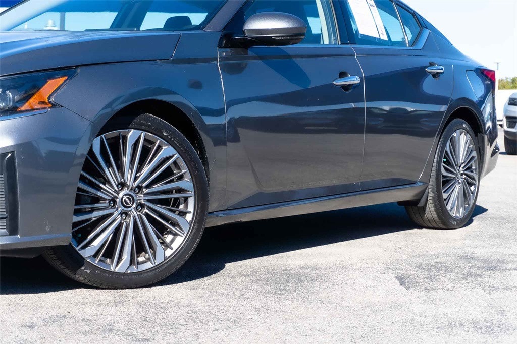 Used Car 2023 Nissan Altima  2.5 Sl For Sale Under $25,000 In San Marcos, Texas