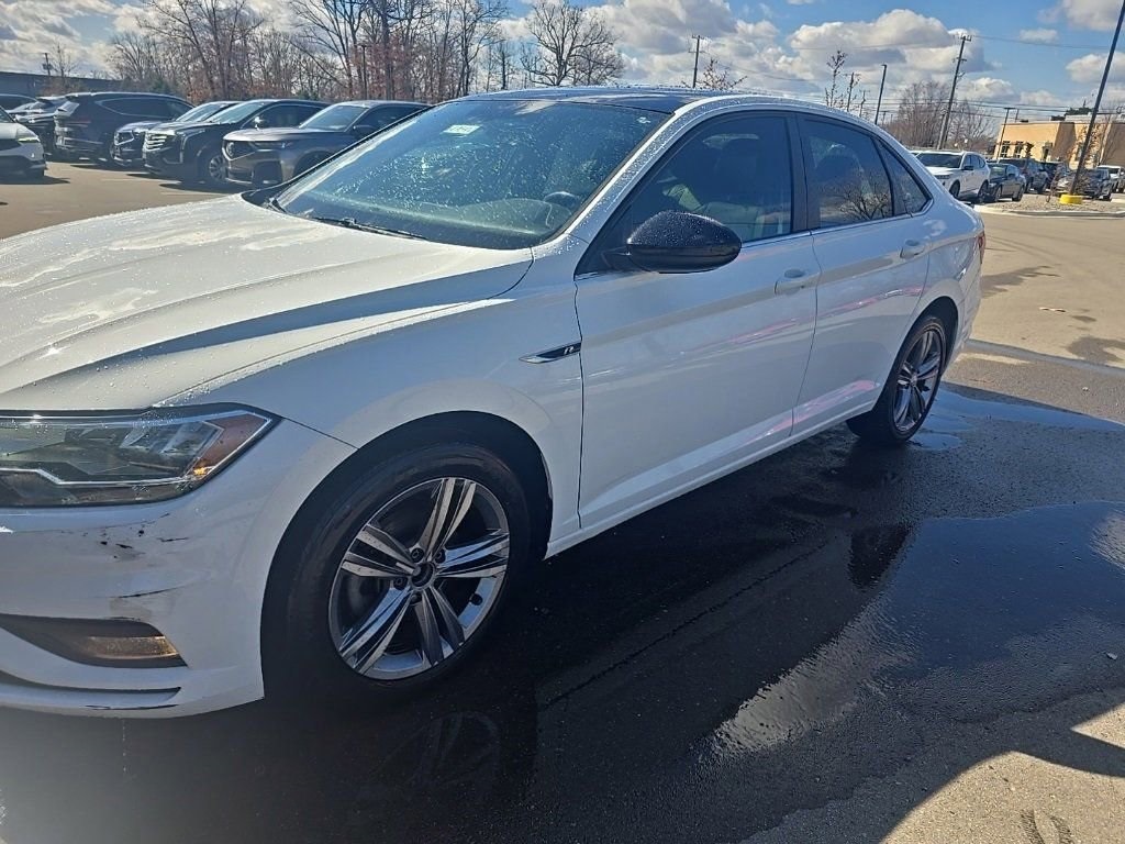 2019 Volkswagen Jetta R-Line