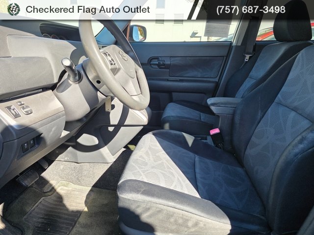 2012 Scion xB Base photo 4