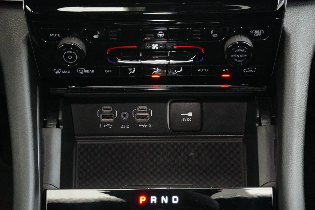 Used Car 2024 Jeep Grand Cherokee  Altitude For Sale Under $35,000 In Weatherford, Texas