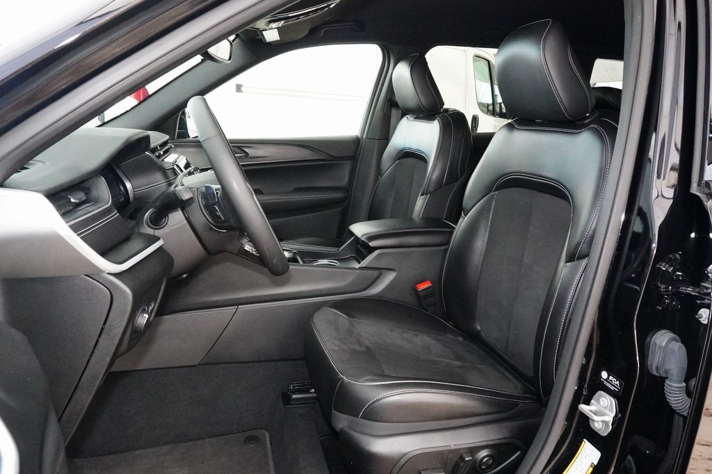 Used Car 2024 Jeep Grand Cherokee  Altitude For Sale Under $35,000 In Weatherford, Texas