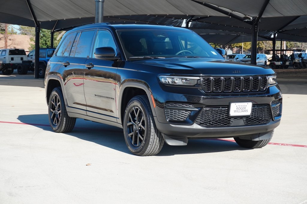 Used Car 2024 Jeep Grand Cherokee  Altitude For Sale Under $35,000 In Weatherford, Texas