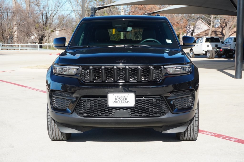 Used Car 2024 Jeep Grand Cherokee  Altitude For Sale Under $35,000 In Weatherford, Texas