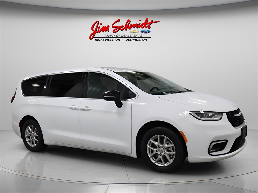 2025 Chrysler Pacifica Select FWD