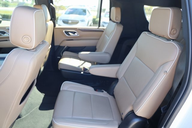 2024 Chevrolet Suburban Premier White at Baytown Hyundai