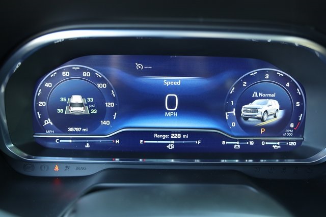 2024 Chevrolet Suburban Premier White at Baytown Hyundai