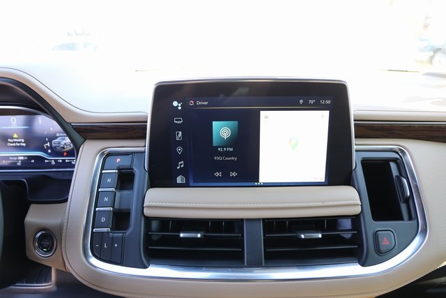 2024 Chevrolet Suburban Premier White at Baytown Hyundai