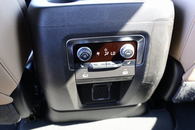 2024 Chevrolet Suburban Premier White at Baytown Hyundai