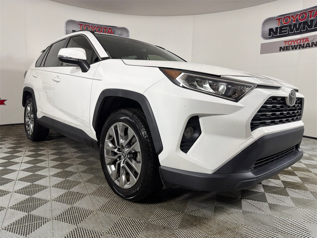 2020 Toyota RAV4 XLE Premium FWD