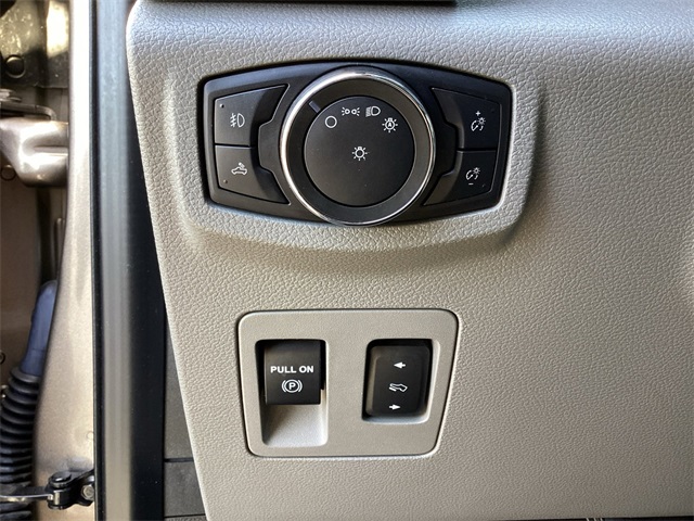Used Car 2020 Ford F-150  Xlt For Sale Under $30,000 In San Antonio, Texas