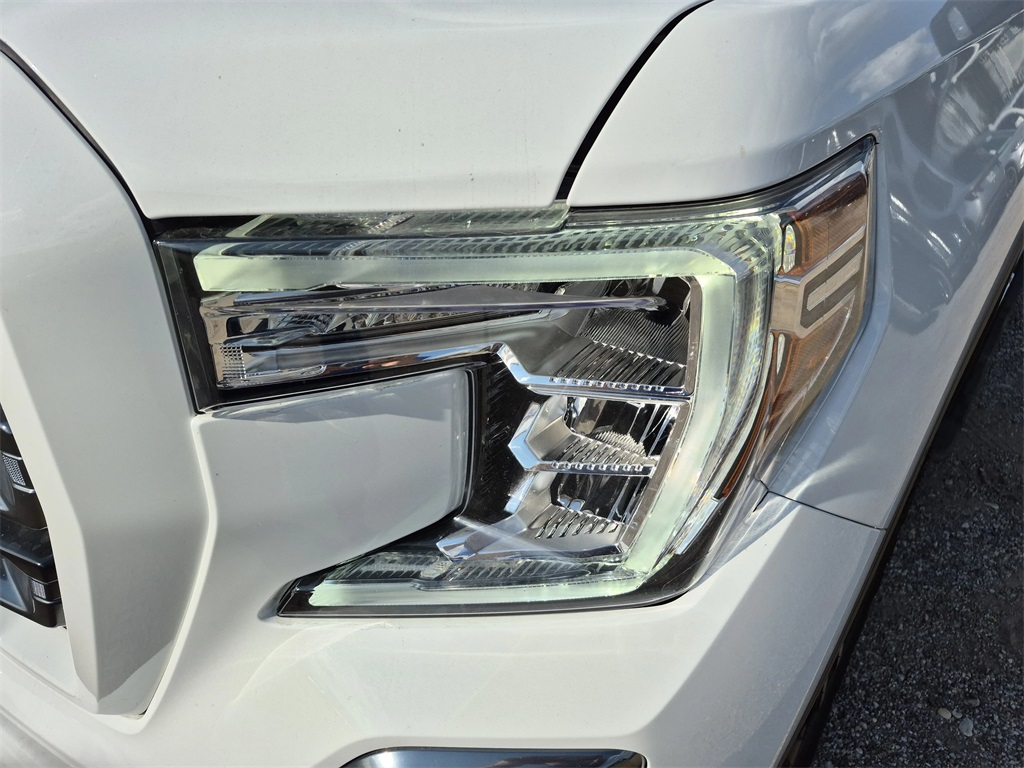 2022 GMC Sierra 1500 Limited AT4 White at Mac Haik CDJR North Houston