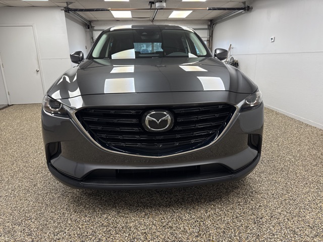 2023 Mazda CX-9 Touring photo 2