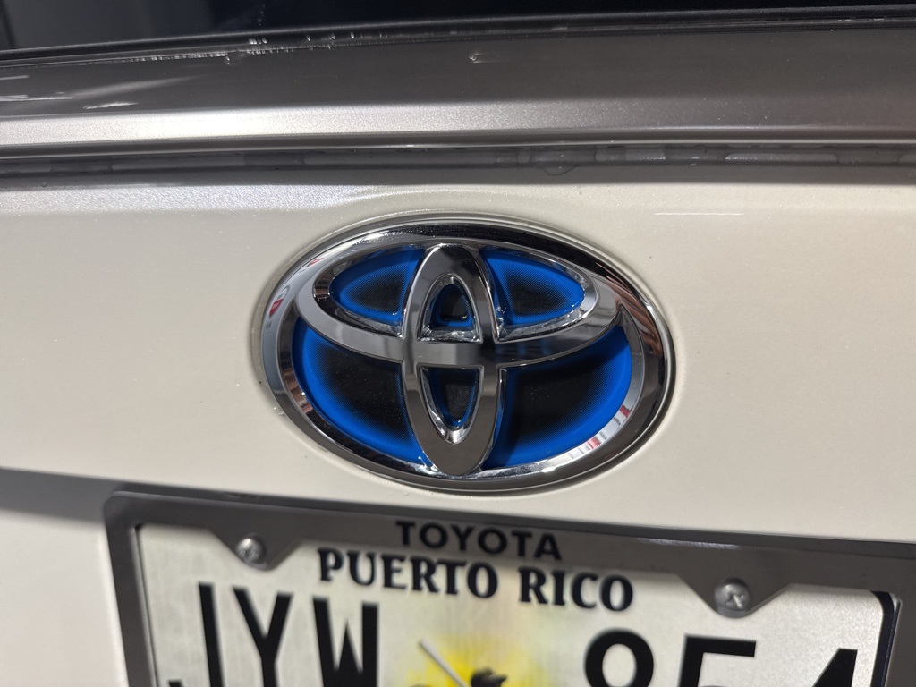 Thumbnail: 2022 Toyota RAV4 - 23