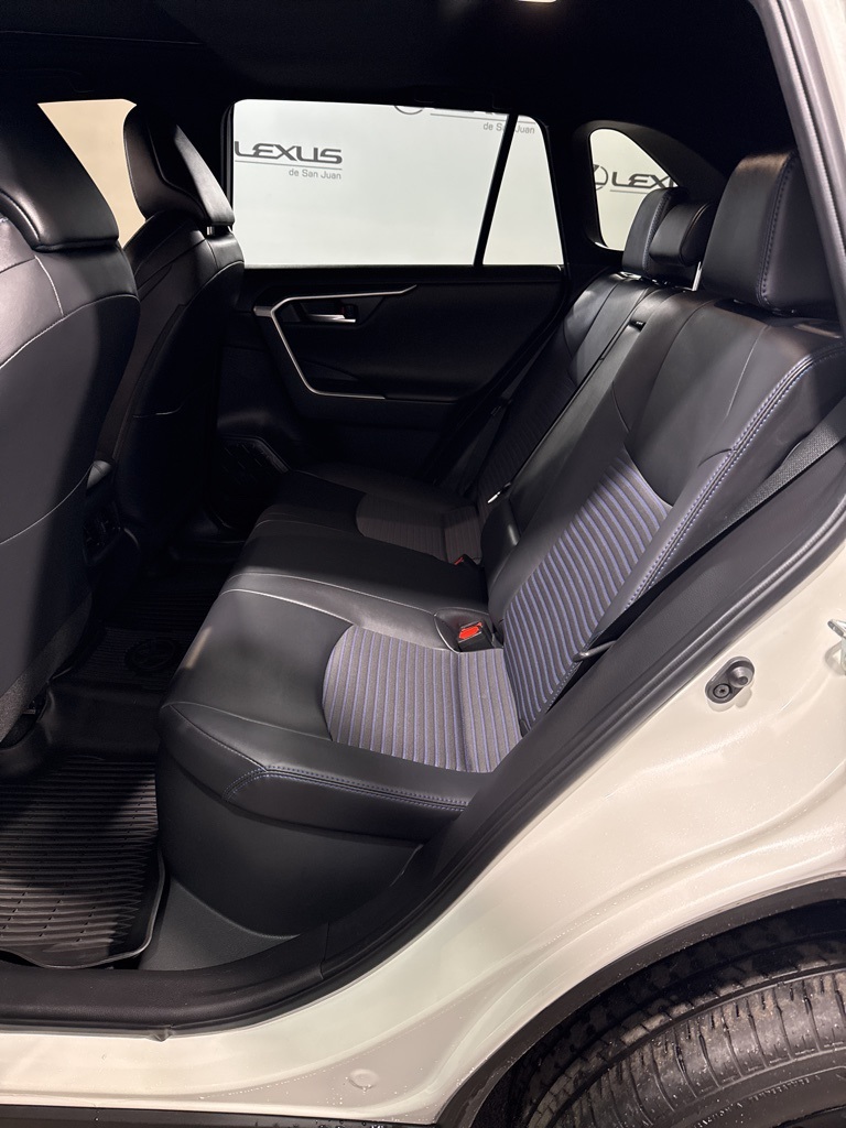 Thumbnail: 2022 Toyota RAV4 - 30