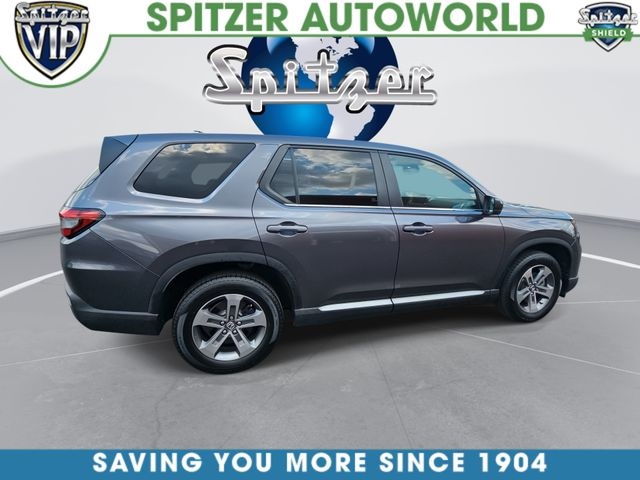Gray (Modern Steel Metallic) 2025 Honda Pilot SUV / Crossover All-Wheel Drive Automatic