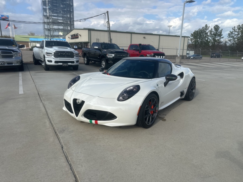 2015 Alfa Romeo 4C Coupe RWD