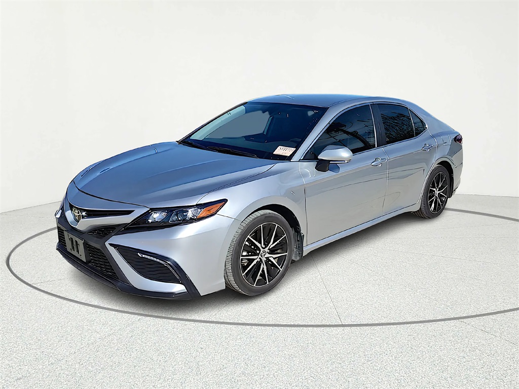 2022 Toyota Camry SE Silver at DeMontrond Auto Country