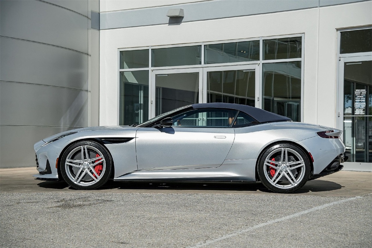 Used Car 2025 Aston Martin Db12  For Sale Under $280,000 In Austin, Texas