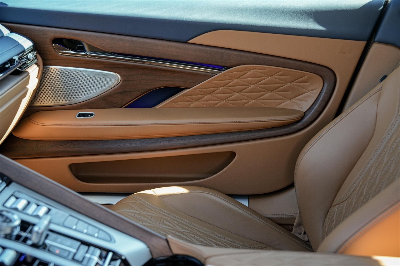 Used Car 2025 Aston Martin Db12  For Sale Under $280,000 In Austin, Texas