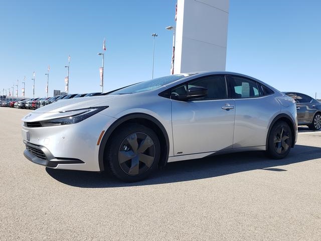 2026 Toyota Prius LE AWD