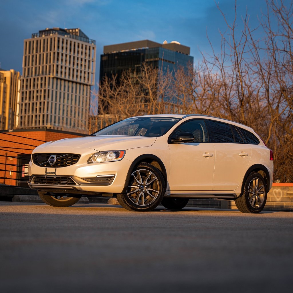 2016 Volvo V60 Cross Country