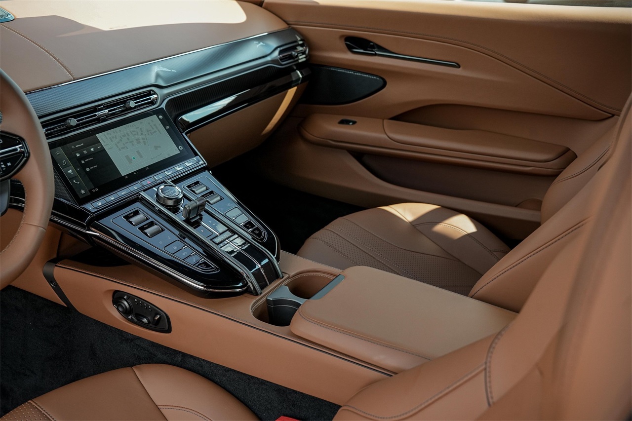 New Car 2025 Aston Martin Vantage  Base For Sale Under $250,000 In Austin, Texas