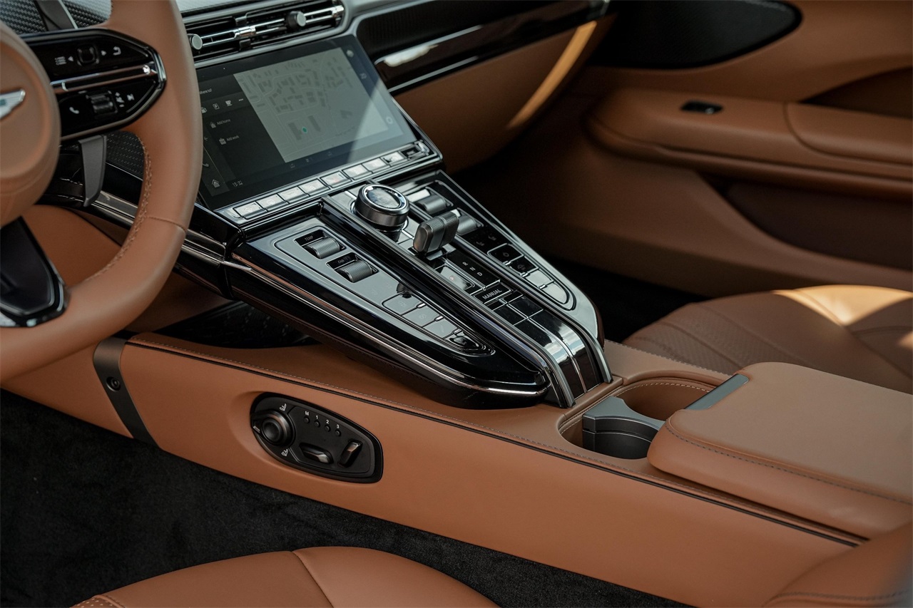 New Car 2025 Aston Martin Vantage  Base For Sale Under $250,000 In Austin, Texas