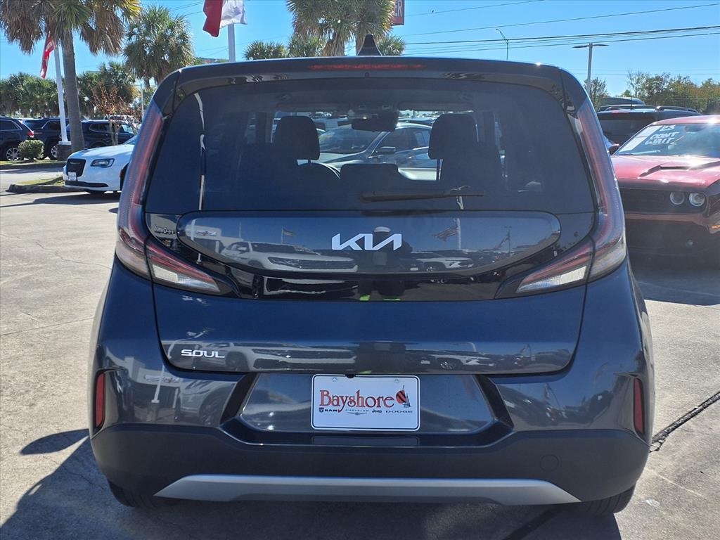 2024 Kia Soul LX Gray at Bravo Nissan