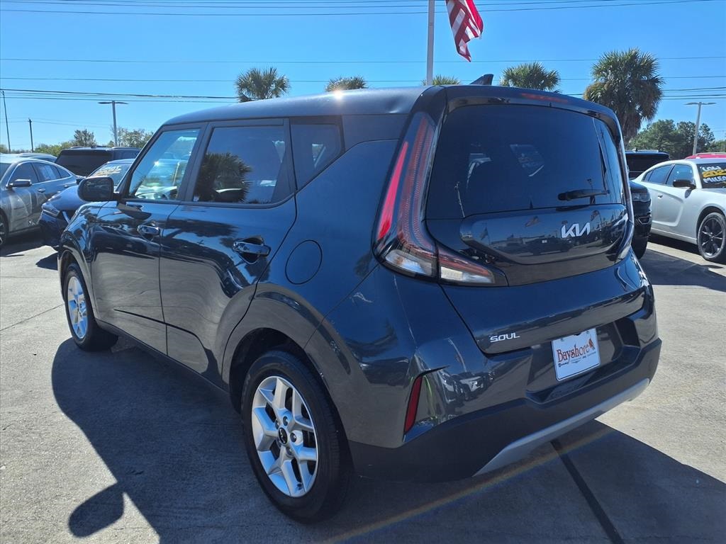 2024 Kia Soul LX Gray at Bravo Nissan