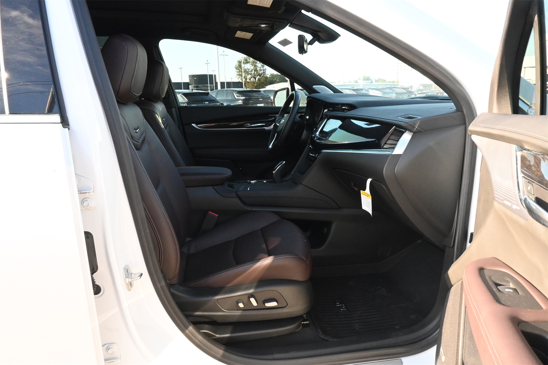 2024 Cadillac XT6 Premium Luxury White at Bayway Cadillac of The Woodlands