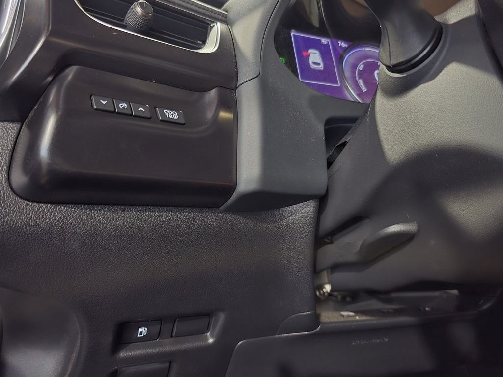 Thumbnail: 2023 Lexus UX - 14