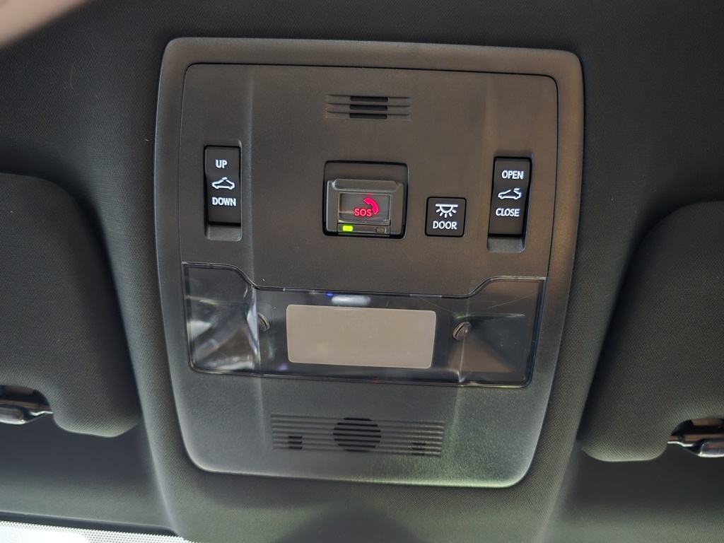 Thumbnail: 2023 Lexus UX - 19