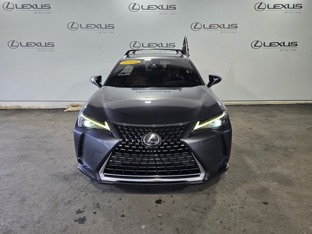 Thumbnail: 2023 Lexus UX - 2