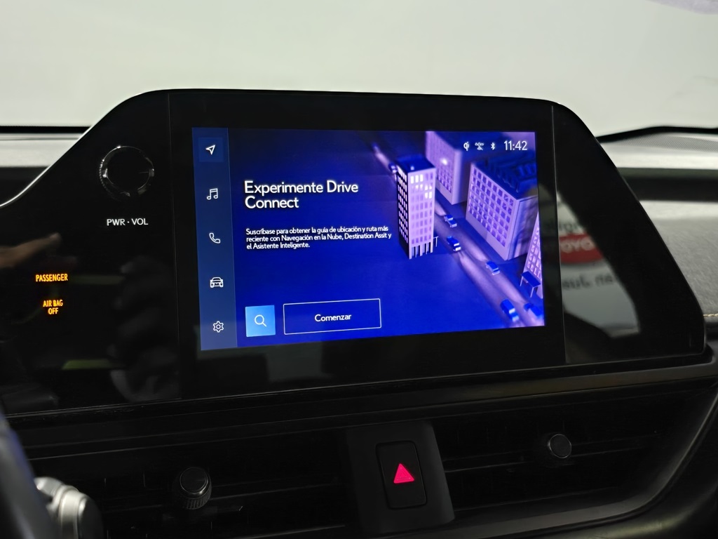 Thumbnail: 2023 Lexus UX - 21