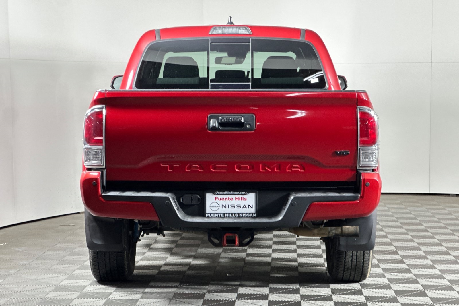 2021 Toyota Tacoma TRD Sport photo 3