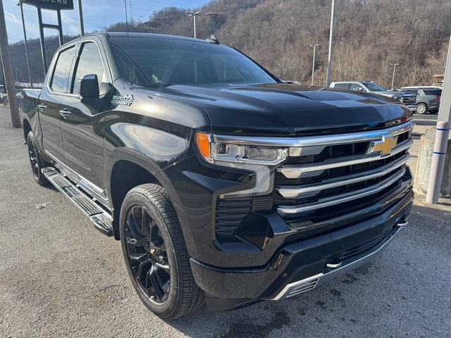 2025 Chevrolet Silverado 1500 High Country Crew Cab 4WD