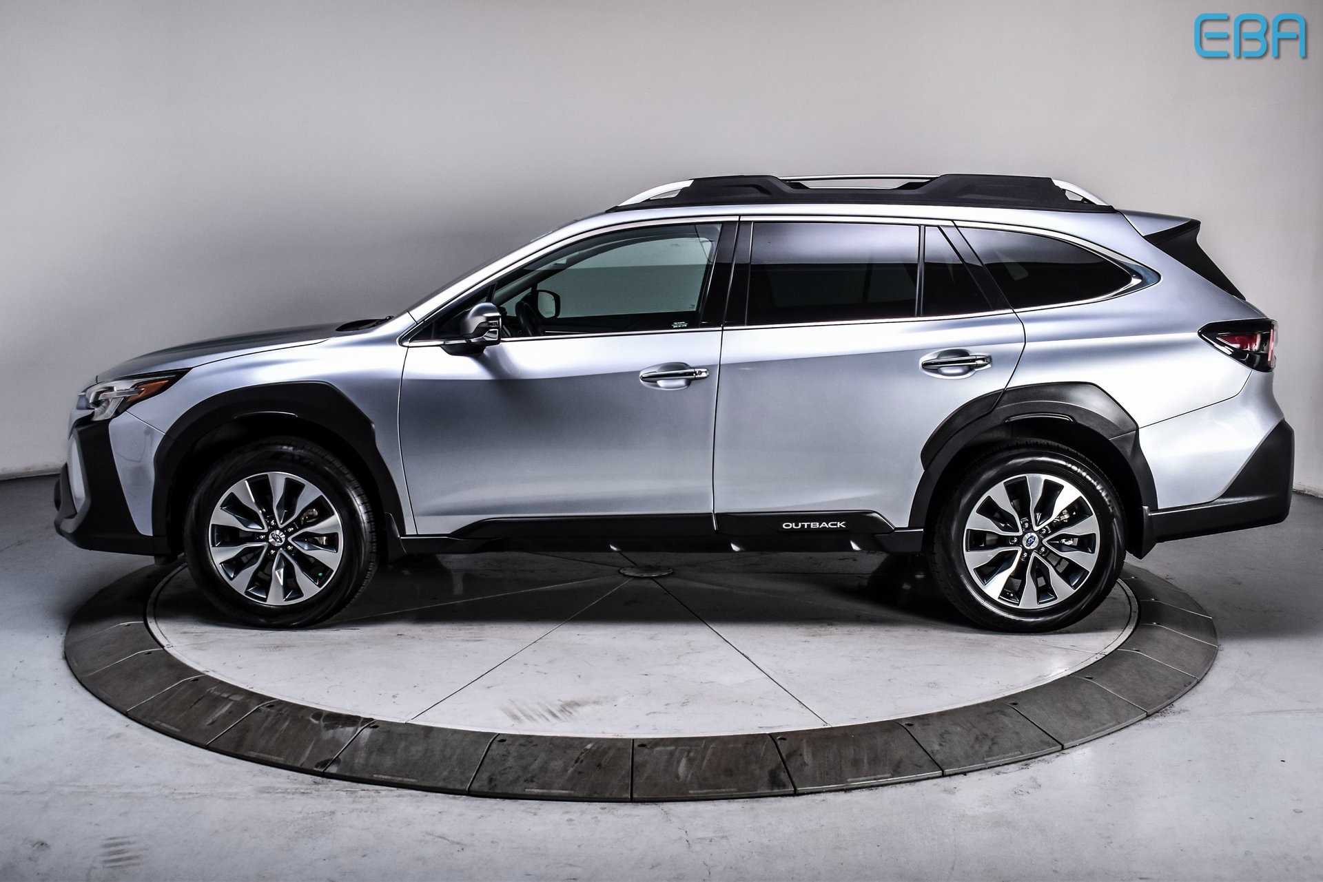 2024 Subaru Outback Touring XT photo 3