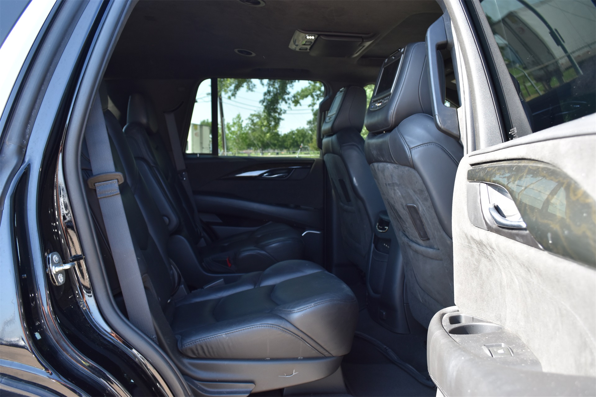 2019 Cadillac Escalade Platinum Edition Black at Ultimate Motorsports