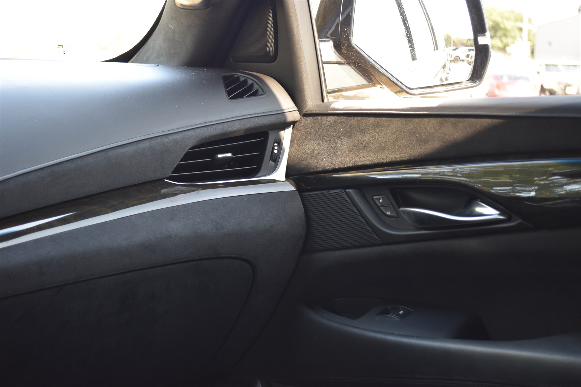 2019 Cadillac Escalade Platinum Edition - 7