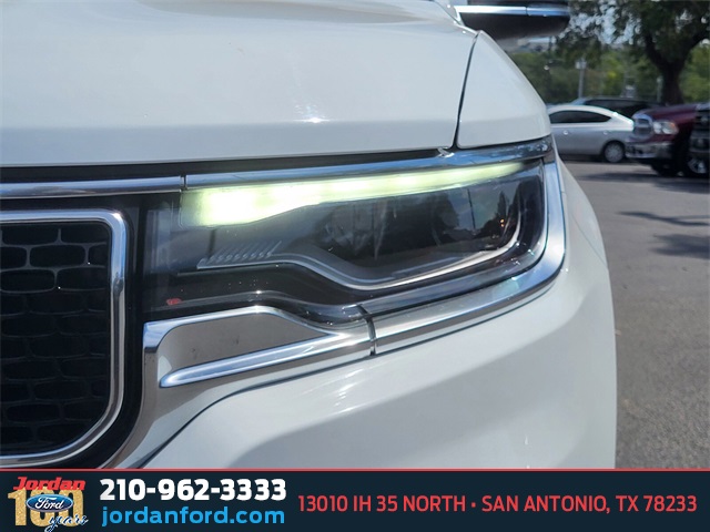 Used Car 2023 Jeep Wagoneer L  Series Iii For Sale Under $50,000 In San Antonio, Texas